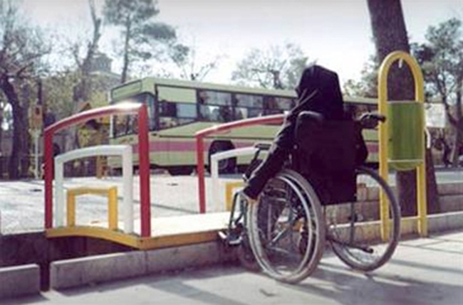 معلولان، مظلومان در فضای شهری تهران