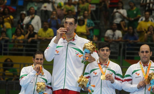 اجازه ندادیم توانبخشی را از بهزیستی بگیرند